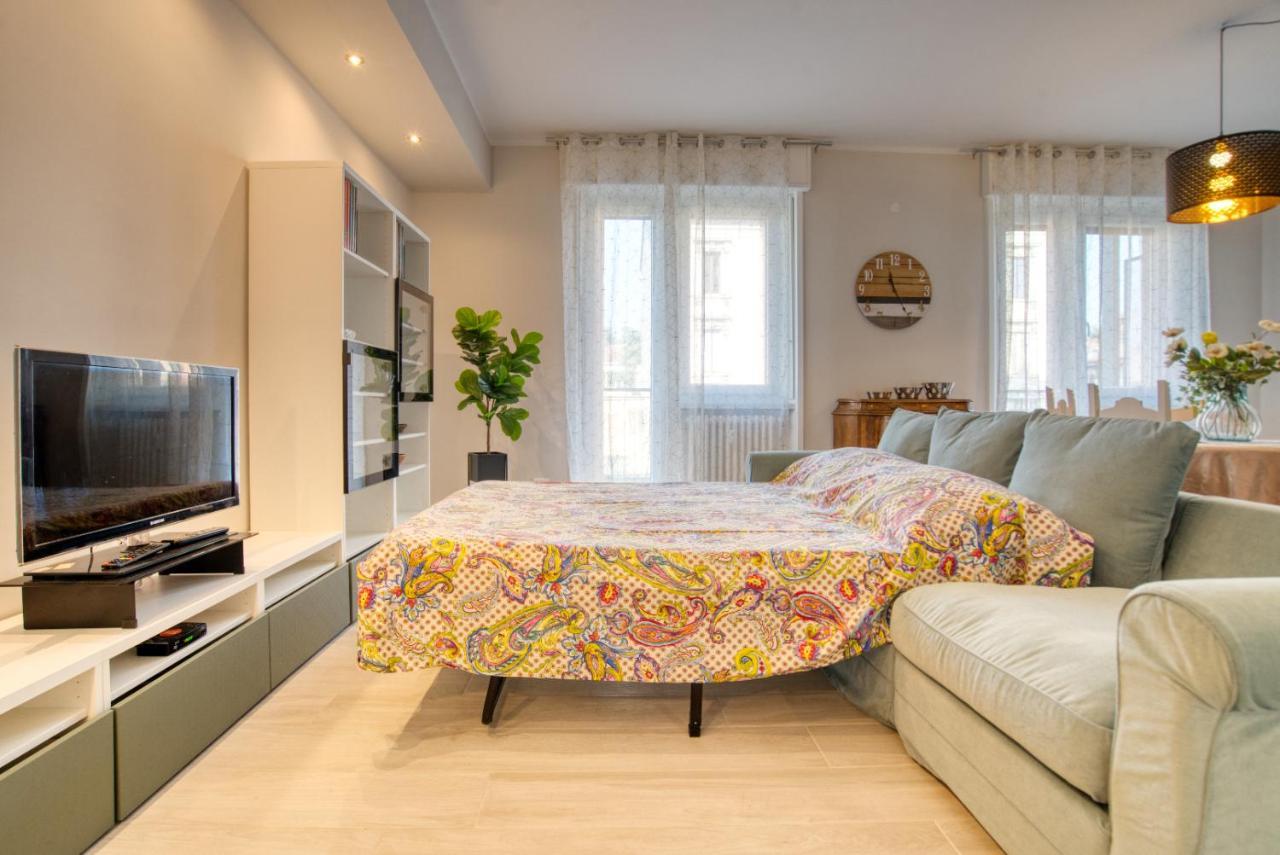 Apartment Caseospitali - Casa Janas, Elegante Trilocale Per 5 In Zona Milan